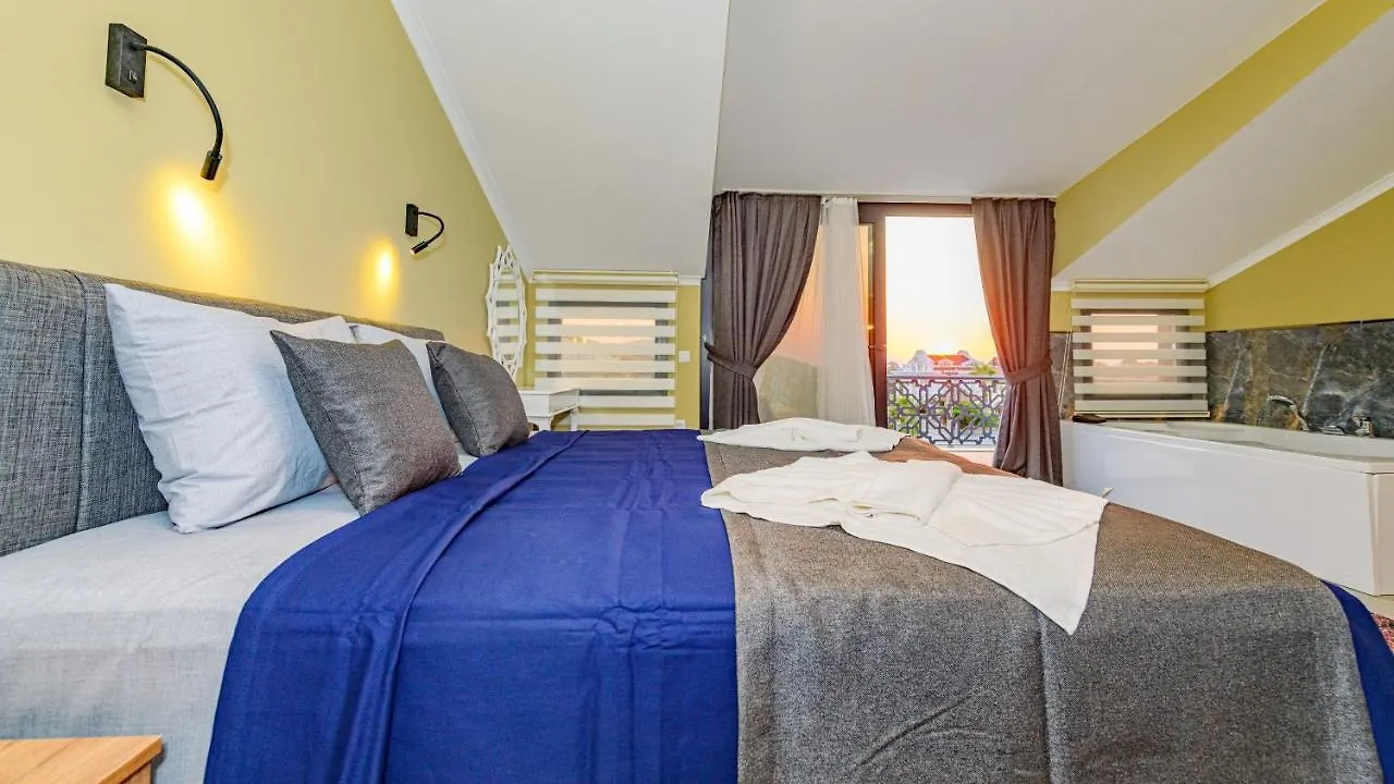 Soeguet 1 - 4 Bedroom With Jacuzzi In Fethiye 0*,